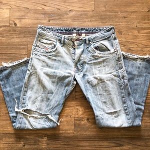 Men’s Diesel Light Wash Distressed Denim Jeans